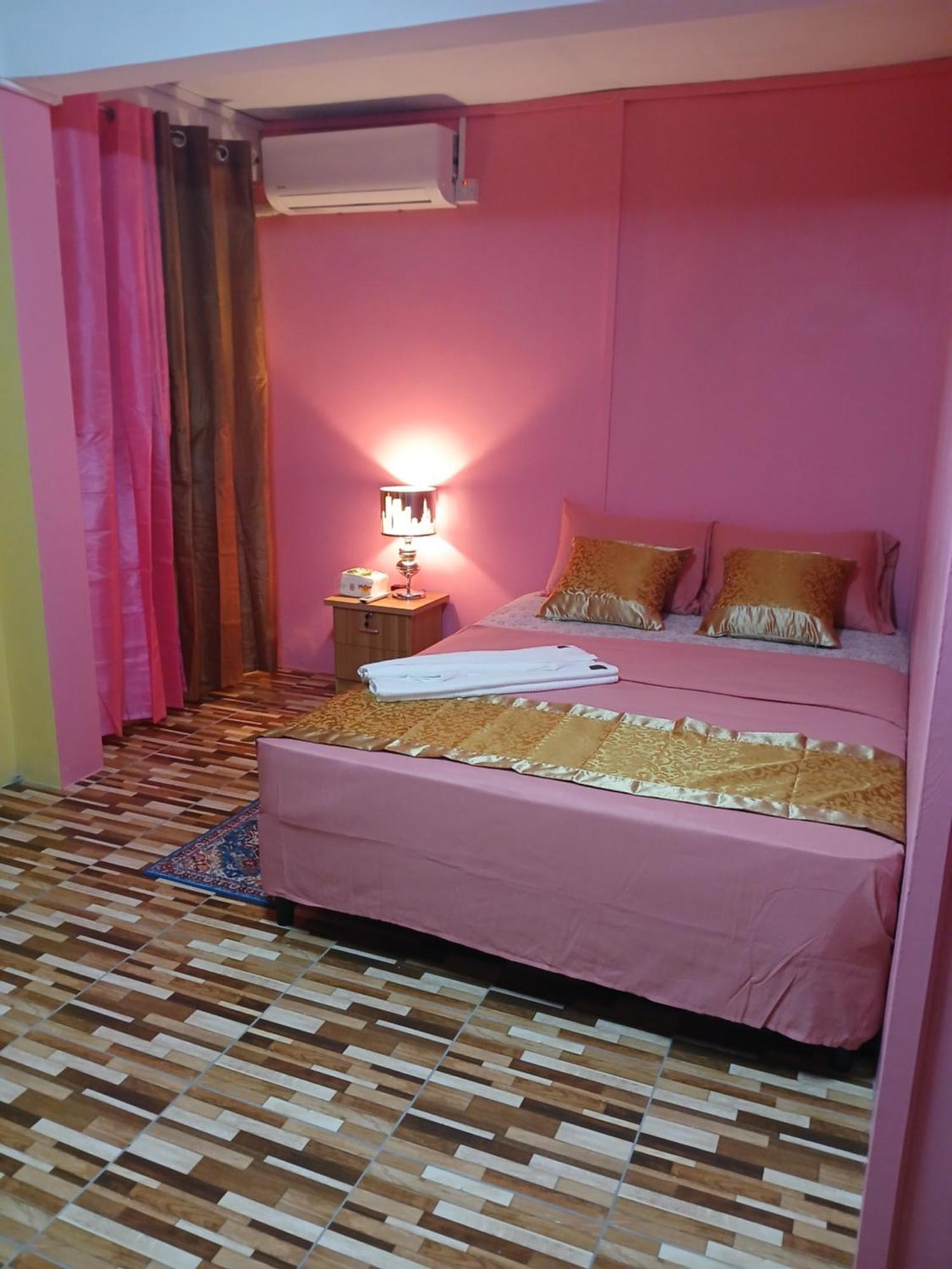 Natrue'S Haven Bed & Breakfast Marigot Exterior photo